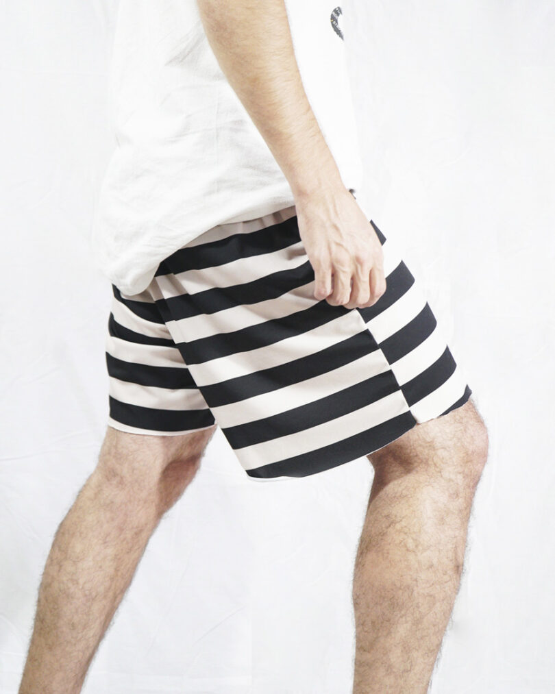 Short rayado sport - Imagen 2